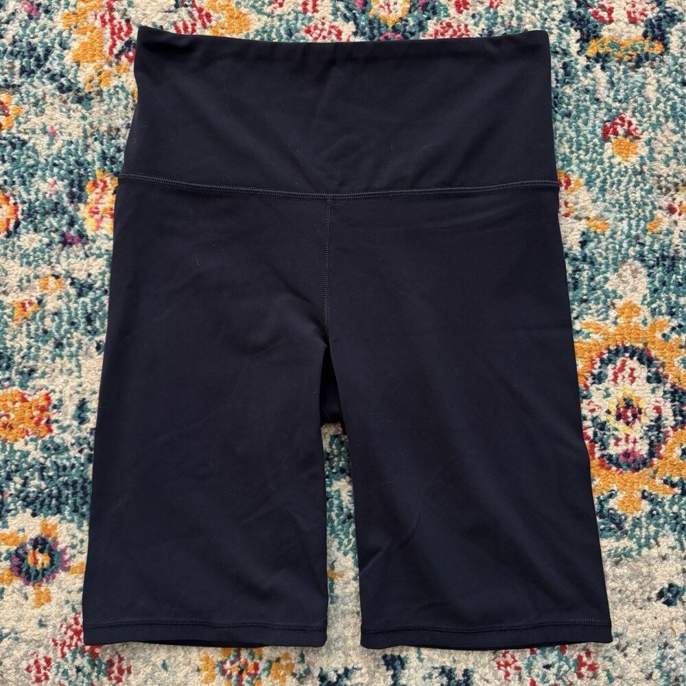 Athleta Ultra High Elation 9"‎ Short in Navy Blue Size Small Athleisure Sports